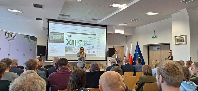 XIII Pomorskie Forum Nasienne - oficjalne rozpoczęcie przez z-ce Dyrektora PODR w Lubaniu Panią Karolinę Wróbel