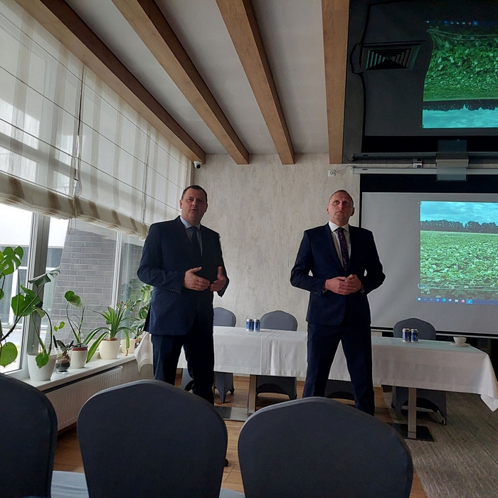 W dniach 13-14 kwietnia 2023 roku w hotelu „Jantar” w Ustce oraz Stacji Doświadczalnej Oceny Odmian w Karzniczce odbyło się szkolenie metodyczne w zakresie badania WGO ziemniaka.