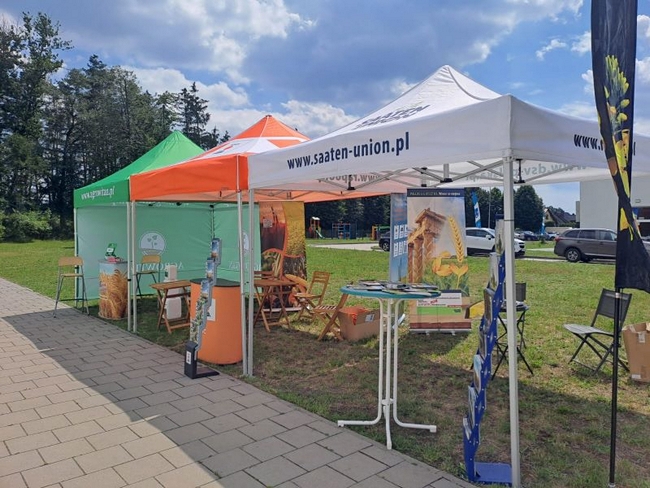 Wspołorganizatorzy spotkania Dnia Pola w ZDOO Wyczechach