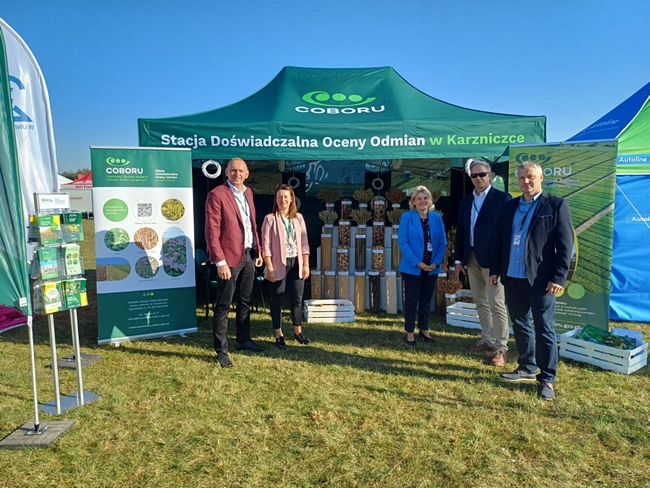 Reprezentanci COBORU na Agro Show Bednary 2024-  Pracownicy SDOO w Karzniczce